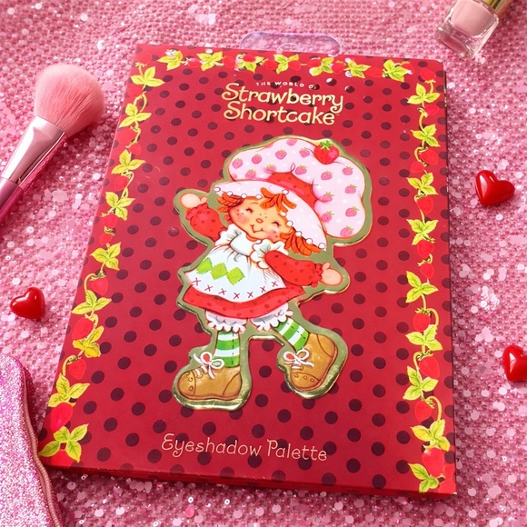 Other - Strawberry Shortcake Eyeshadow Palette